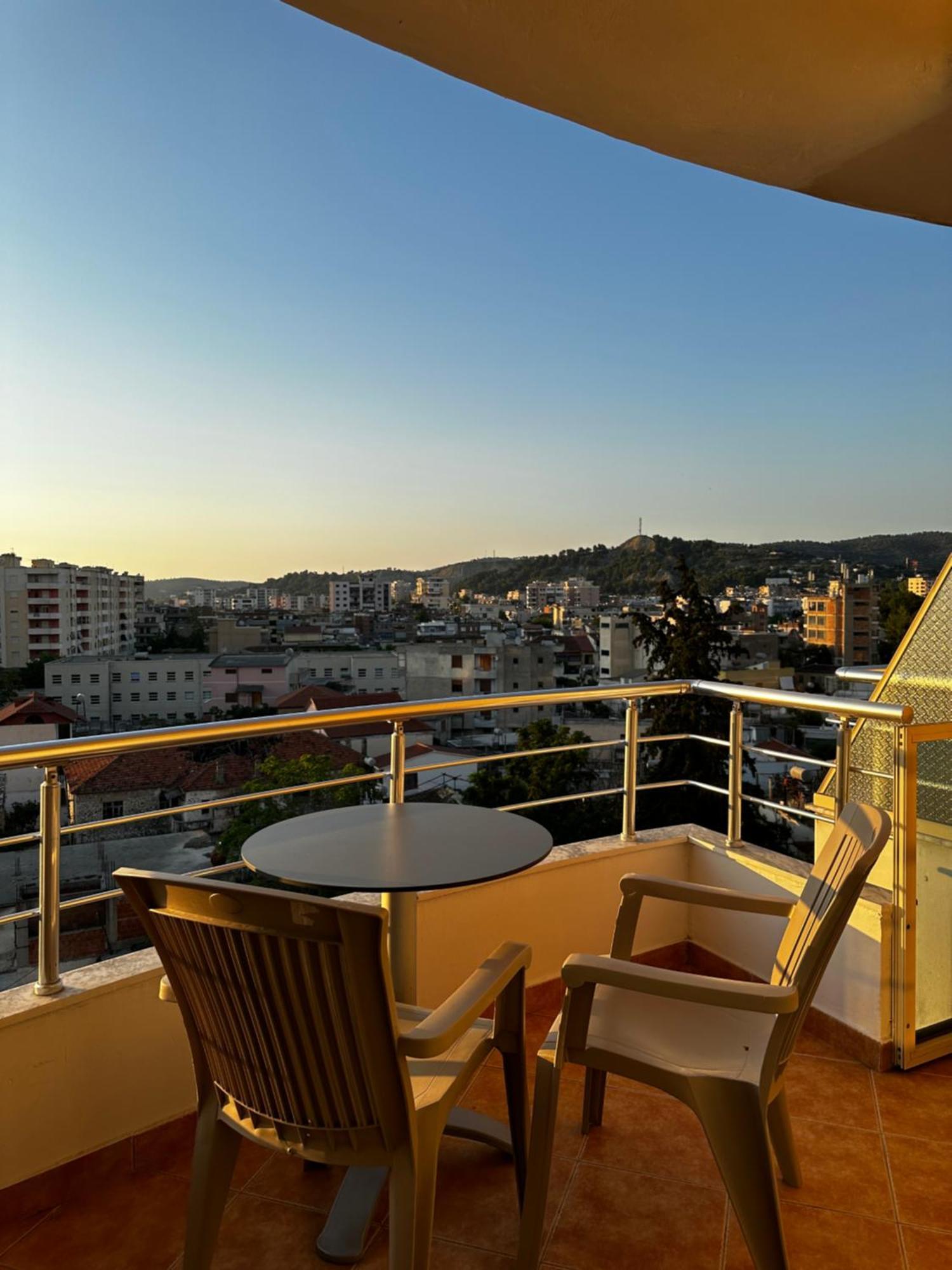 Ami Apartament Vlorë Exterior foto